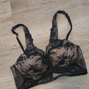 VS Black/Nude Bra